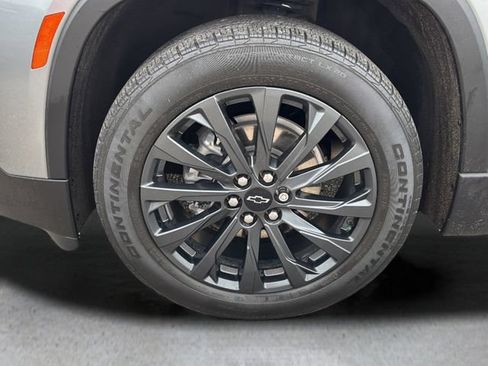 Used 2023 Chevrolet Traverse RS FWD image 27