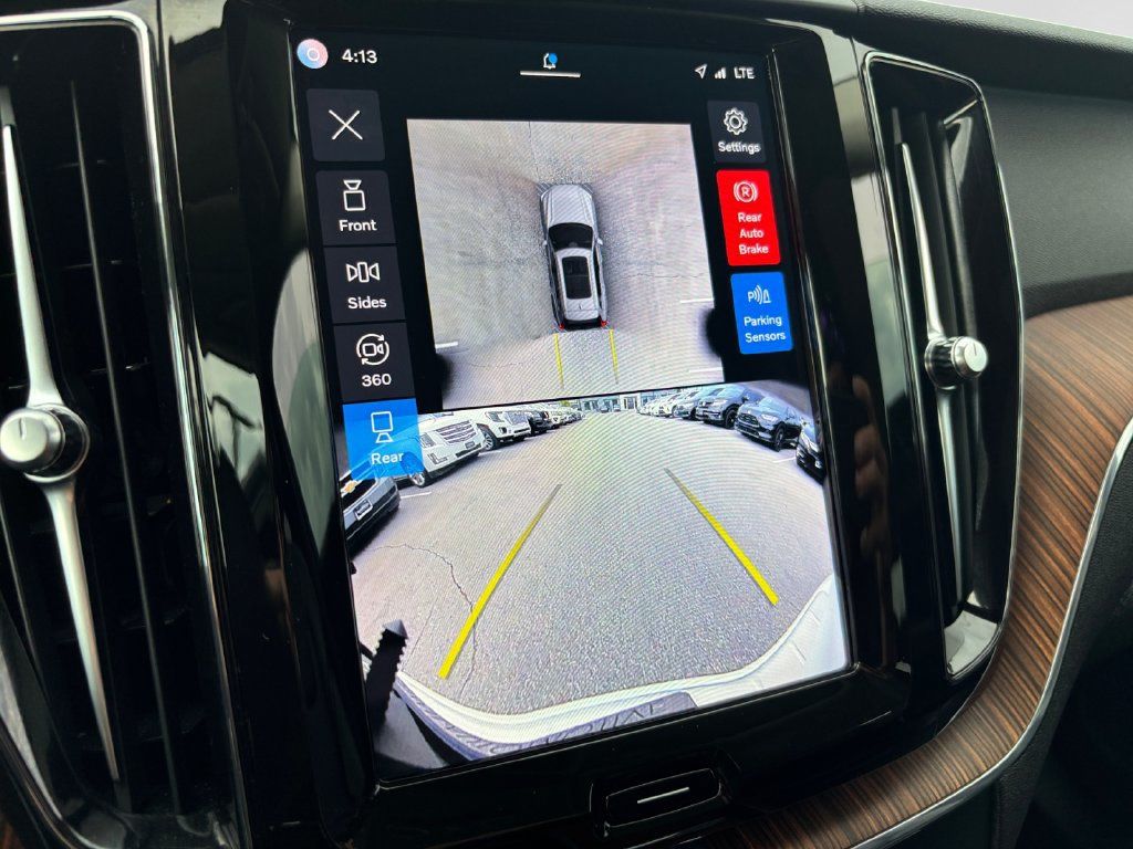 Used 2024 Volvo XC60 B5 Plus w/ Protection Package Premier AWD/4WD image 23