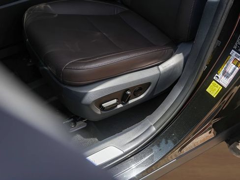 Used 2025 Lexus TX 350 AWD image 8