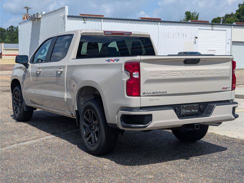 New 2026 Chevrolet Silverado 1500 RST w/ LPO, Dark Essentials Package AWD/4WD image 3