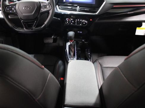 New 2026 Chevrolet Trax RS w/ Sunroof Package FWD image 30