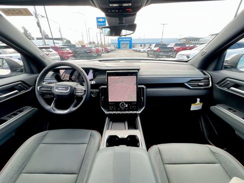 New 2026 GMC Acadia AT4 AWD/4WD image 18