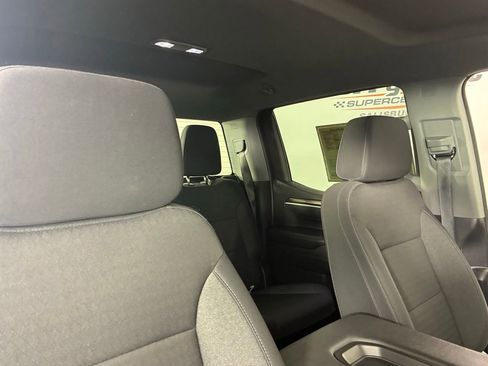 Used 2025 Chevrolet Silverado 1500 LT AWD/4WD image 30