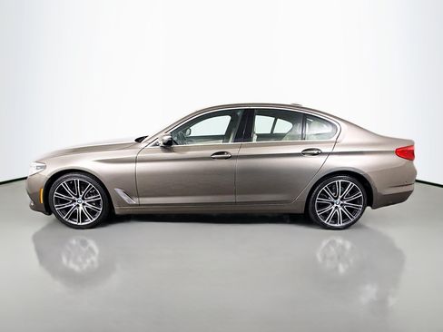 Used 2017 BMW 540i RWD image 6
