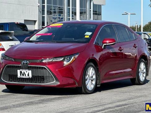 Used 2022 Toyota Corolla XLE image 8