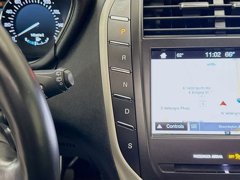 Used 2019 Lincoln MKC Reserve w/ MKC Climate Package AWD/4WD image 17