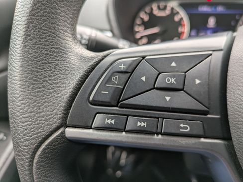 Certified 2022 Nissan Altima 2.5 SV image 16