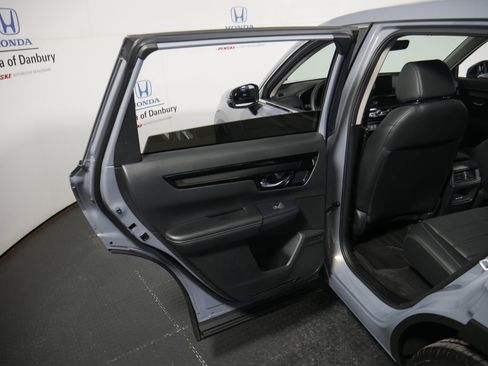 Certified 2025 Honda CR-V EX-L image 9