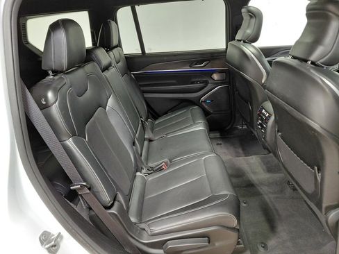 Used 2022 Jeep Grand Cherokee L Overland w/ Luxury Tech Group IV image 56