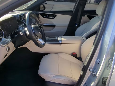 Used 2022 Mercedes-Benz C 300 Sedan image 15