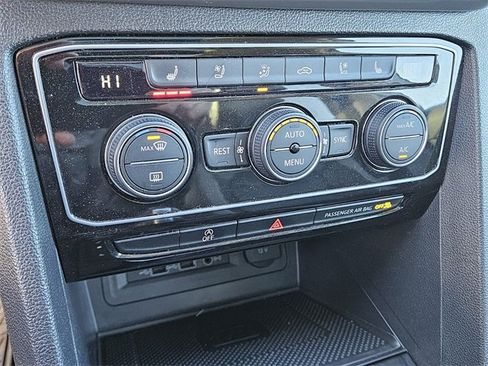 Used 2021 Volkswagen Atlas SEL Premium image 24