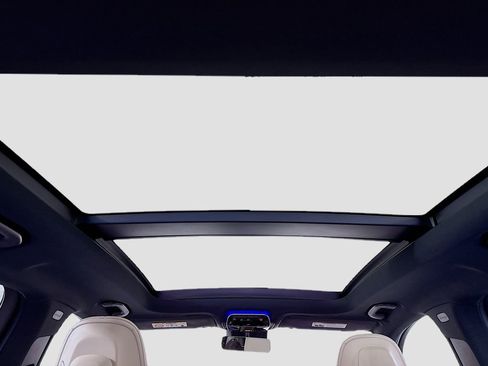 Used 2024 Mercedes-Benz GLC 300 4MATIC image 21