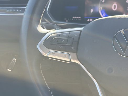 Used 2023 Volkswagen Tiguan SE R-Line image 19