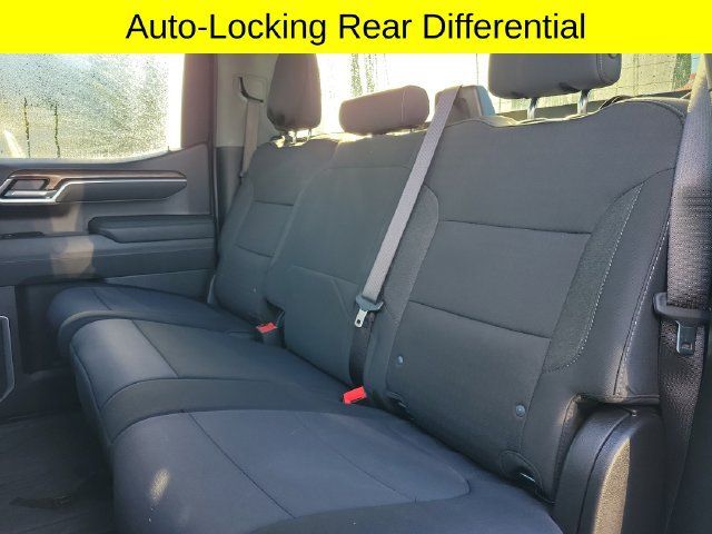 Used 2025 Chevrolet Silverado 1500 RST AWD/4WD image 26