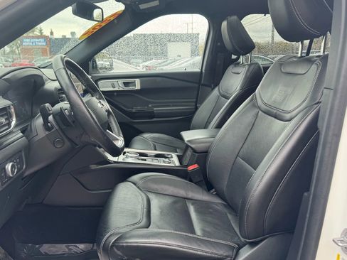 Used 2022 Ford Explorer ST w/ Equipment Group 401A image 9