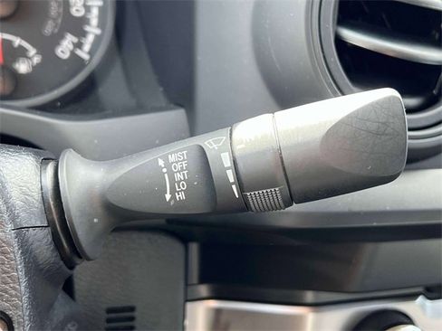 Used 2022 Toyota Tacoma SR image 29