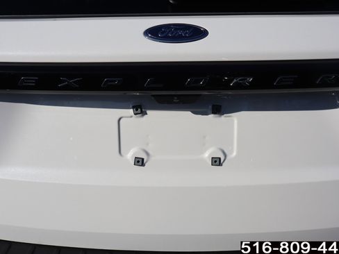 Used 2025 Ford Explorer Active image 34
