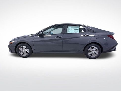 New 2026 Hyundai Elantra SE image 10