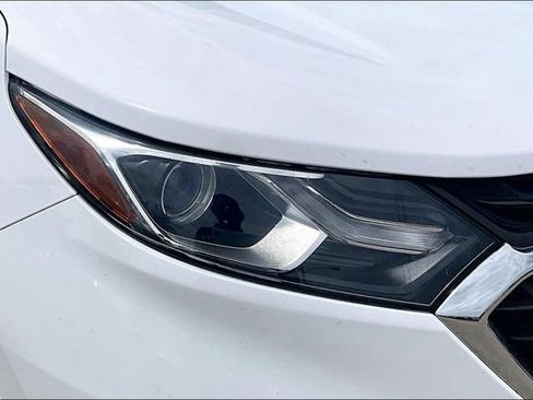 Used 2018 Chevrolet Equinox LS FWD image 30