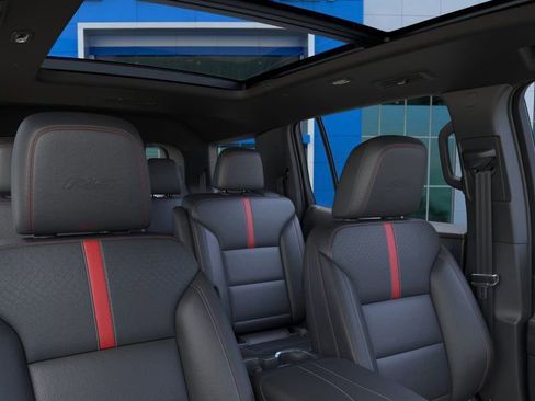 New 2026 Chevrolet Traverse RS w/ LPO, Floor Liner Package AWD/4WD image 48