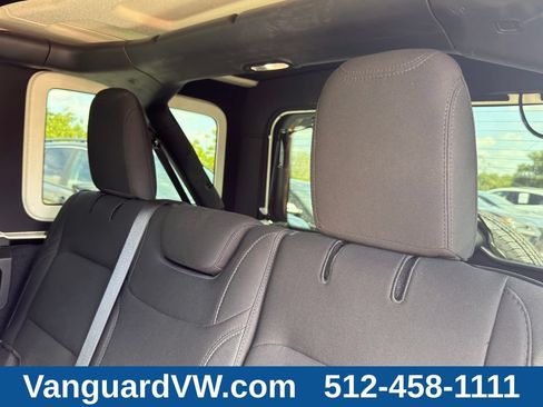 Used 2022 Jeep Wrangler Unlimited Sport AWD/4WD image 27