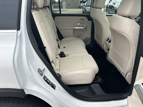 New 2026 Mercedes-Benz GLB 250 image 17