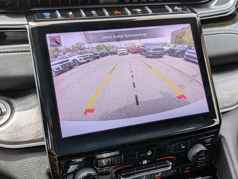 Used 2023 Jeep Grand Cherokee 4WD 4xe image 21