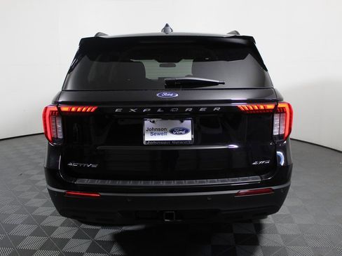 Certified 2025 Ford Explorer Active image 6
