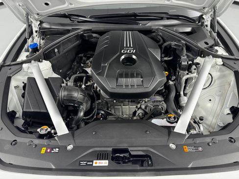 Used 2022 Genesis G70 2.0T w/ Prestige Package AWD/4WD image 9