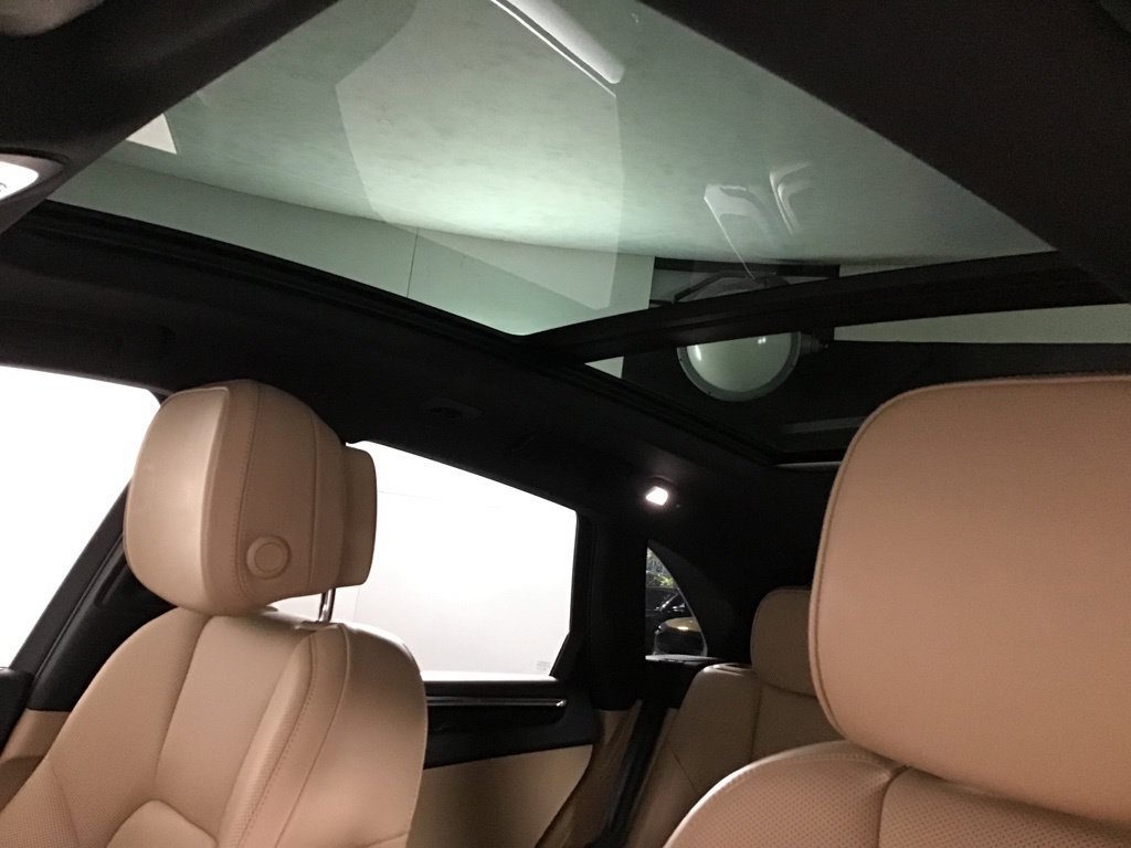 Certified 2023 Porsche Macan Turbo AWD/4WD image 28