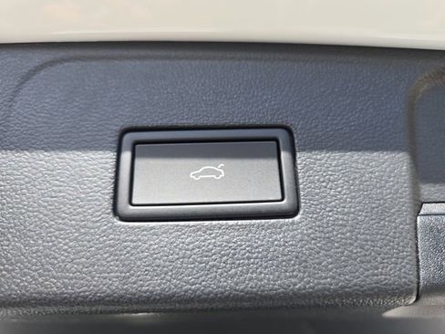 New 2026 Volkswagen Atlas SEL AWD/4WD image 33