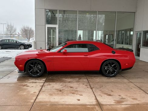 Used 2021 Dodge Challenger R/T w/ Blacktop Package image 19