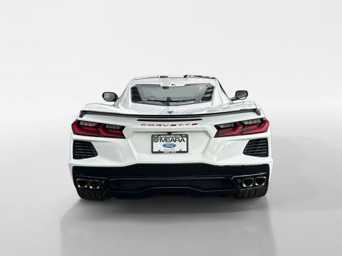 Used 2022 Chevrolet Corvette Stingray Preferred Cpe w/ Engine Appearance Package RWD image 5