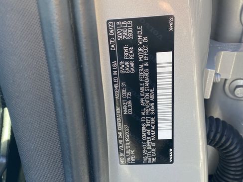 Used 2024 Volvo S60 B5 Plus image 30