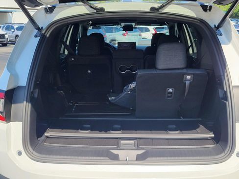 New 2026 Honda Pilot Sport image 4