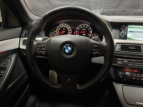 Used 2013 BMW M5 w/ Executive Pkg RWD image 11