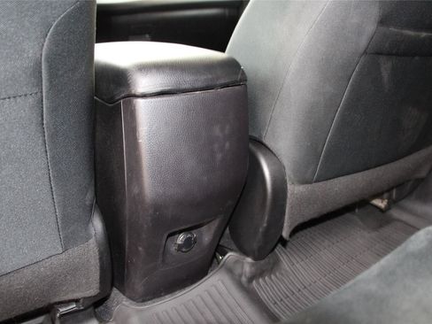 Used 2016 Toyota RAV4 LE image 25