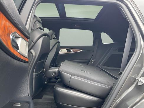 Used 2020 Lincoln Nautilus Reserve w/ Equipment Group 202A image 16