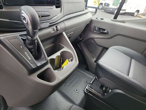 New 2026 Ford Transit 250 148 Medium Roof image 29