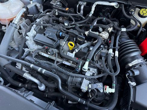 Used 2022 Ford Escape SE w/ SE Sport Appearance Package image 37