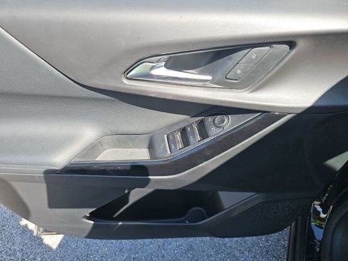 Used 2025 Chevrolet Equinox LT AWD/4WD image 15