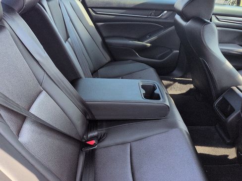 Used 2020 Honda Accord Sport image 8