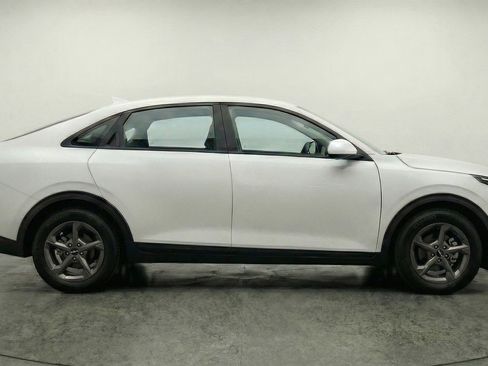 Used 2025 Kia K4 LXS image 11