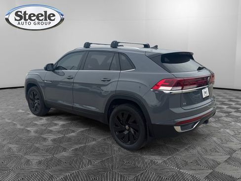 New 2026 Volkswagen Atlas Cross Sport SE FWD image 3