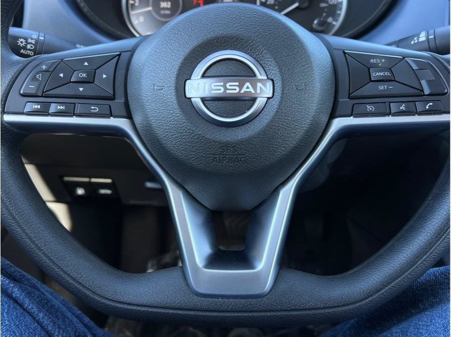 Certified 2025 Nissan Versa SV FWD image 11
