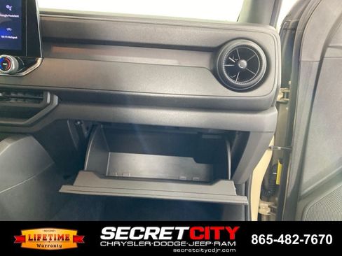 Used 2023 Chevrolet Colorado W/T w/ WT Convenience Package II RWD image 27
