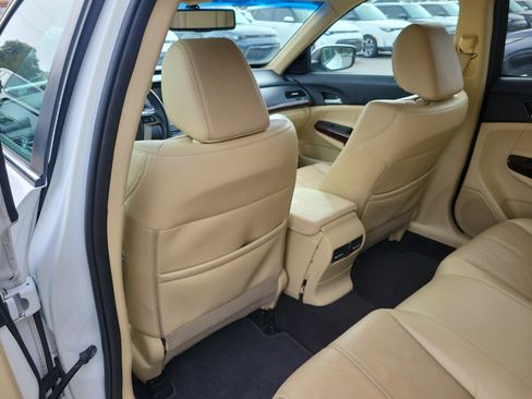 Used 2012 Honda Crosstour EX-L image 15