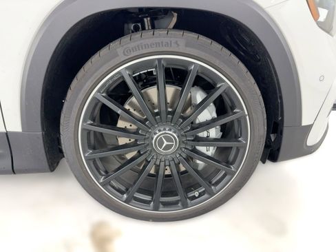 New 2026 Mercedes-Benz GLB 35 AMG 4MATIC image 12