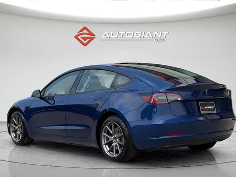 Used 2023 Tesla Model 3 Standard Range image 8