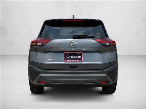 Used 2024 Nissan Rogue SV w/ SV Premium Package FWD image 13